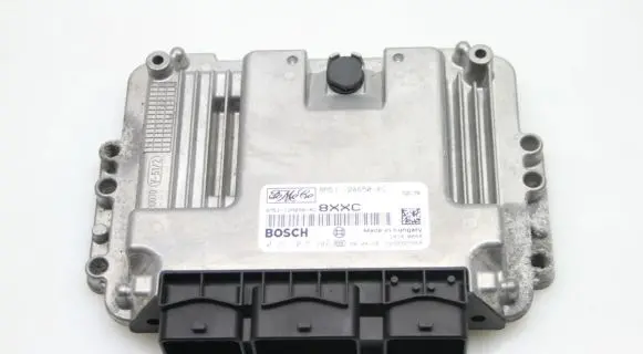 Ford Focus Engine control unit/module 8M5112A650XC