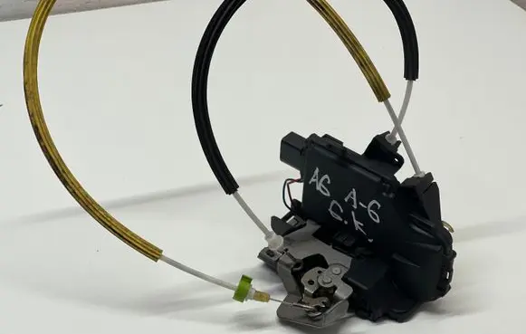Audi A6 S6 C5 4B Rear door lock