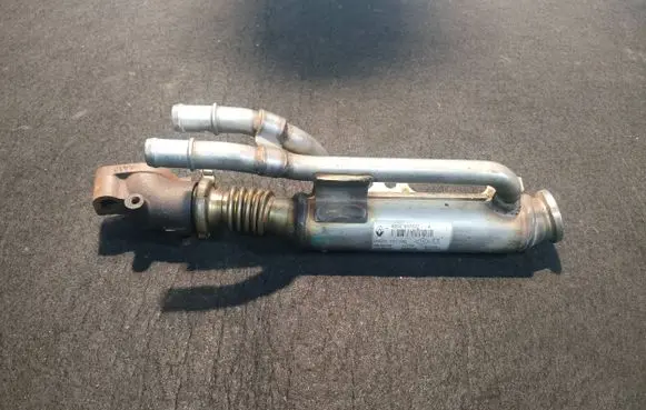 Renault Megane II EGR valve cooler 8200657537A H8200620695