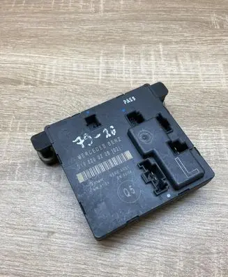 Mercedes-Benz CLS C219 Door control unit/module 2198200226