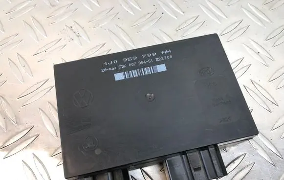 Volkswagen Golf IV Comfort/convenience module 1J0959799AH