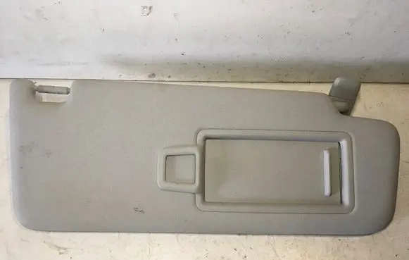 Sun visor