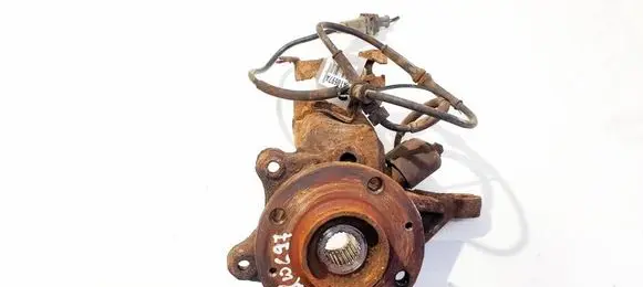 Citroen Xsara Front wheel hub 