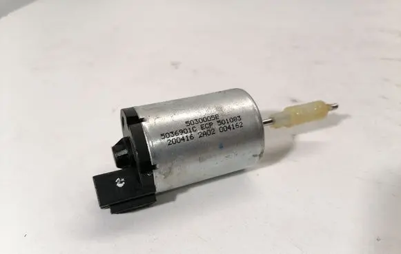 Lexus RX 450H Seat adjustment motor 5030005E