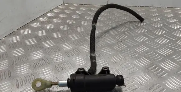 BMW 3 E90 E91 Clutch slave cylinder 6758822