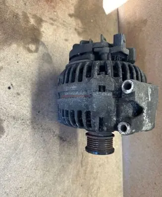 Mercedes-Benz Vito Viano W639 Generator/alternator A0131541002