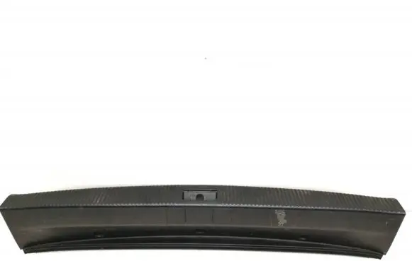 Trunk/boot sill cover protection