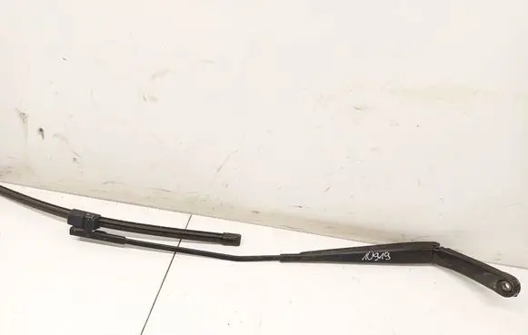 Skoda Octavia Mk2 (1Z) Front wiper blade arm 1z1955410