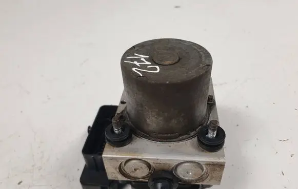 Chrysler Town & Country V ABS Pump P68183803AC 68183803AC