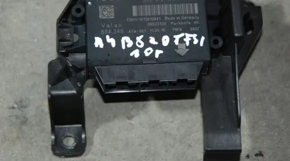 Audi A4 S4 B8 8K Parking PDC control unit/module 8K0919475Q