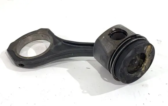 Mercedes-Benz ML W166 Piston with connecting rod 