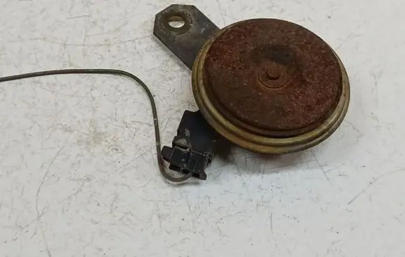 Toyota Yaris Front door speaker