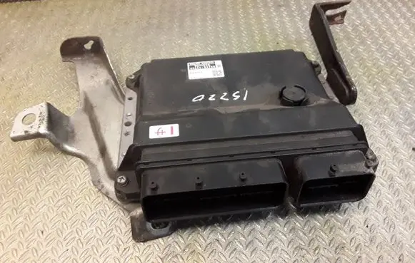 Lexus IS 220D-250-350 Engine control unit/module 8966153700