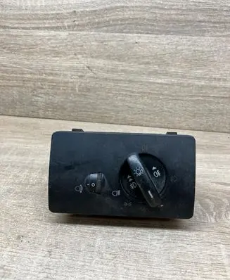Ford Mondeo Mk III Light switch 1S7T13A024BB