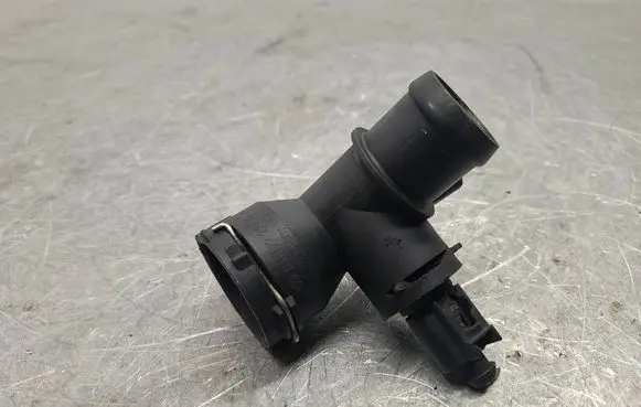 Audi A3 S3 8P Engine coolant pipe/hose 1K0122291D