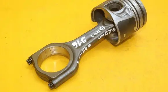 Citroen C3 Piston with connecting rod 074132