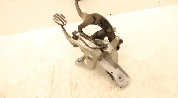 Mini Cooper Countryman R60 Pedal assembly 67871110