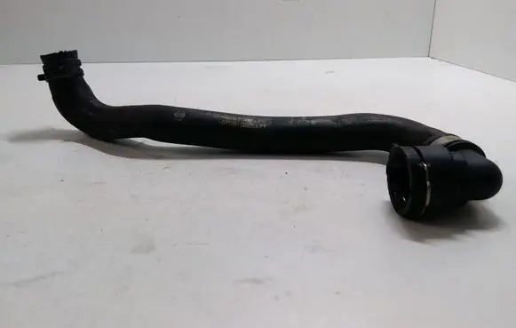 Land Rover Discovery Sport Engine coolant pipe/hose GJ328C481AA