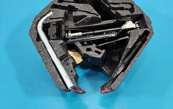 Volkswagen Jetta V Lift Jack 1K0011031C IMPRK1610297