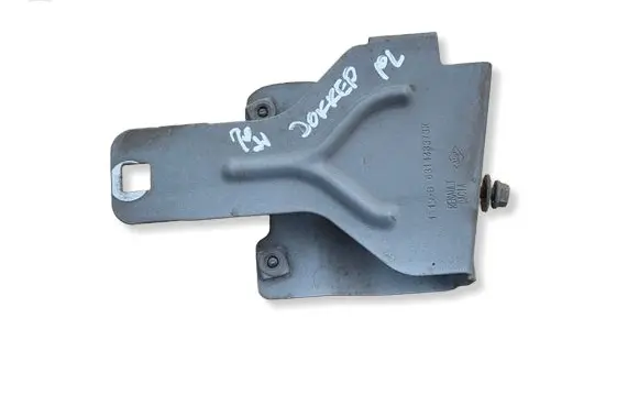 Dacia Dokker Fender mounting bracket 631448373R