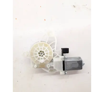 Mercedes-Benz GLB x247 Front door window regulator motor A0009065706