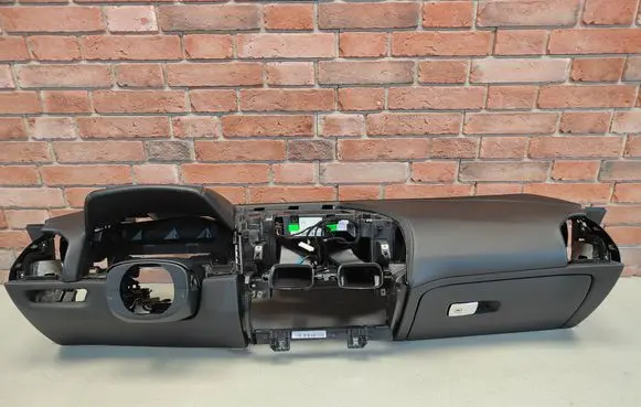 BMW 8 G15 Dashboard 7950804