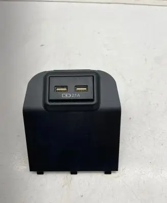 Toyota RAV 4 (XA50) USB socket connector 8553242020 C100601 30601