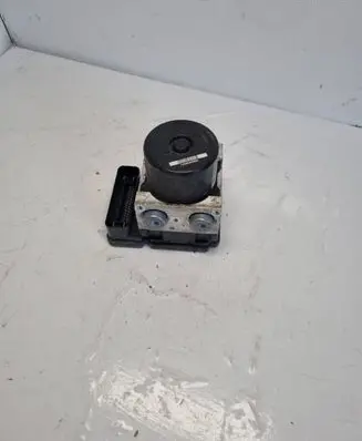 Volvo XC70 ABS Pump 30681619 1002604053 000404972C1
