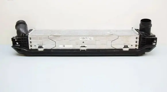 BMW X1 U11 Intercooler radiator 9846915