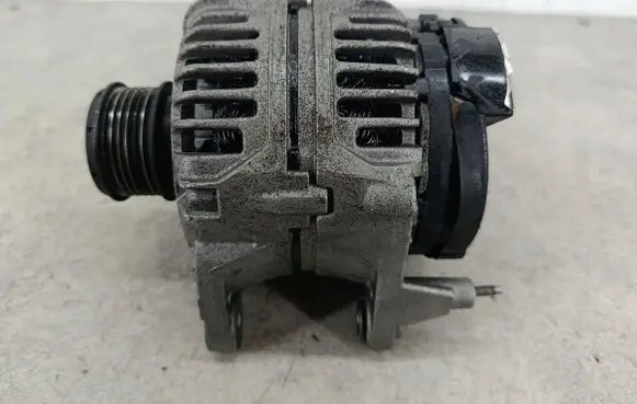 Skoda Fabia Mk2 (5J) Generator/alternator 