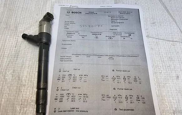 Opel Astra J Fuel injector 55578075