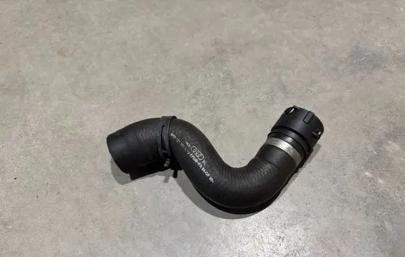 Audi A5 8T 8F Engine coolant pipe/hose 8K0121101P