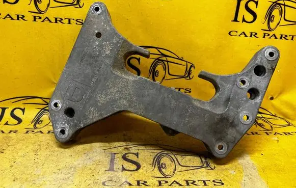 BMW 5 G30 G31 G38 Gearbox mounting bracket 6861580