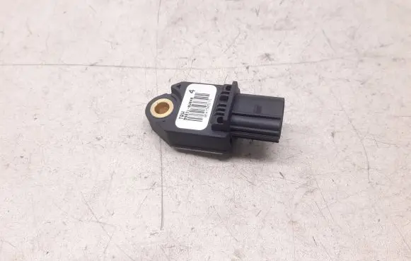 Lexus IS 220D-250-350 Airbag deployment crash/impact sensor 898310H040 898310W040 0547365171