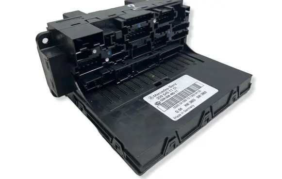 Mercedes-Benz CLK A209 C209 Fuse module 2095451101 5DK00848511