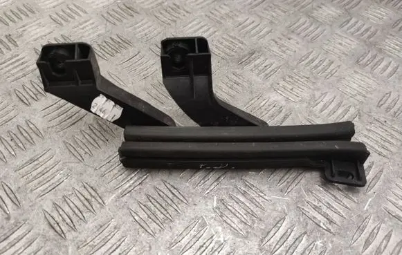 Peugeot Traveller Other front door trim element 9812451180
