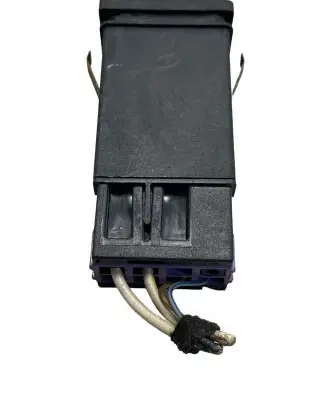 Volkswagen Golf IV Windscreen/window heater switch 4D0941503B