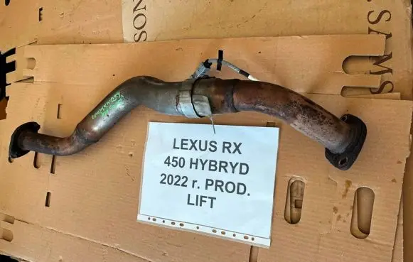 Lexus RX 450H Exhaust gas pipe 