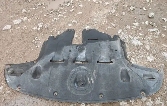 Hyundai Tucson TL Engine splash shield/under tray
