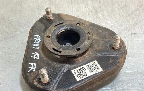 Toyota Prius (XW50) Coil spring mount F330R W8083 170703