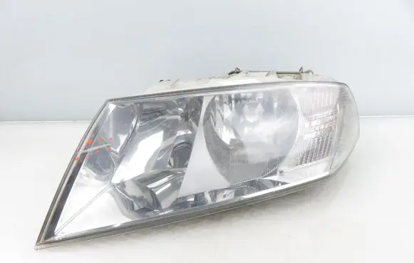 Skoda Octavia Mk2 (1Z) Headlight/headlamp 