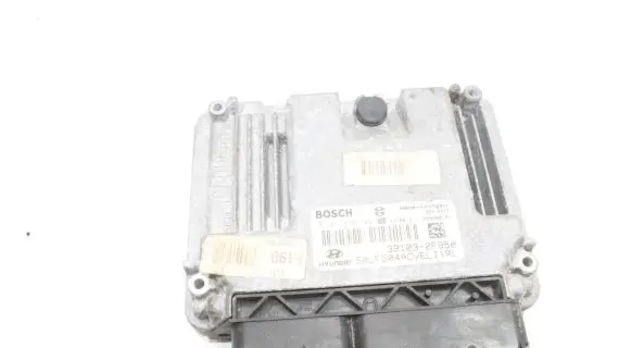 Hyundai ix35 Engine control unit/module 0281030304 391032F950