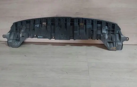 Toyota Prius (XW30) Front bumper 52618-47010