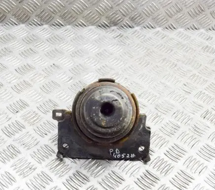Toyota Land Cruiser (BJ70) Engine mount bracket 1236130141