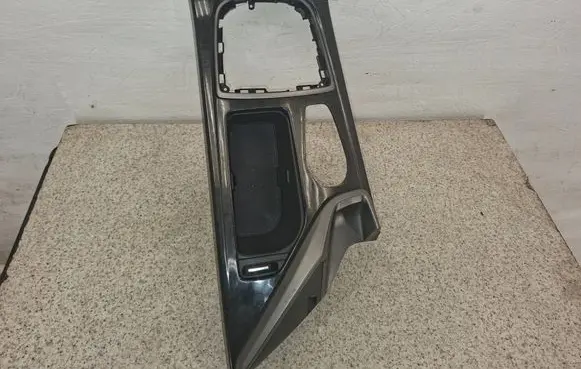 Hyundai i40 Gear shifter surround trim plastic 846513Z000 846703Z900