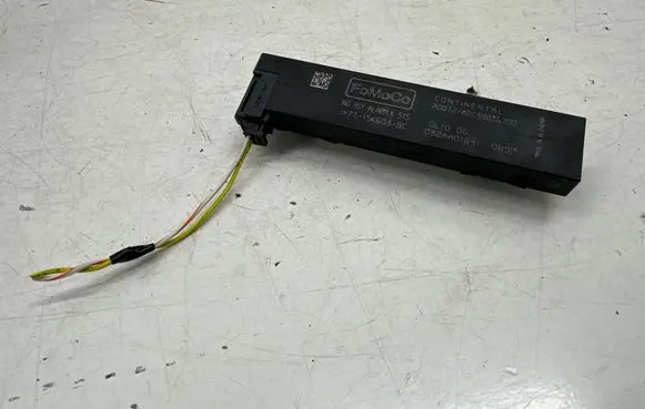 Interior comfort aerial antenna