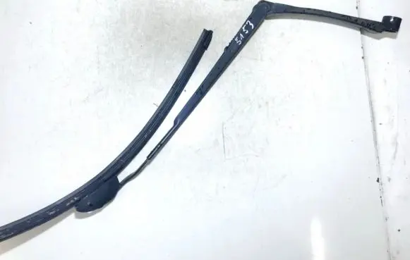 Toyota RAV 4 (XA30) Front wiper blade arm