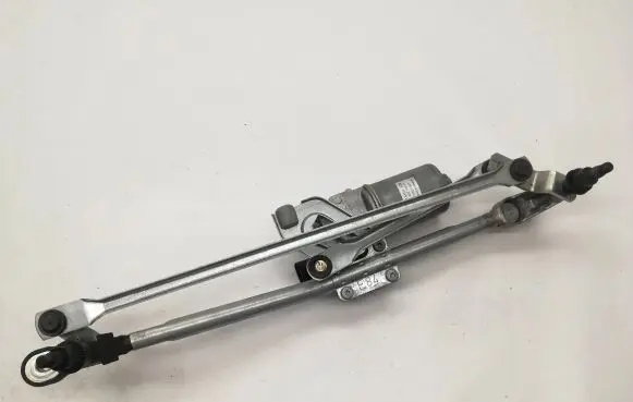 BMW X1 E84 Front wiper linkage and motor 2992465 LHD