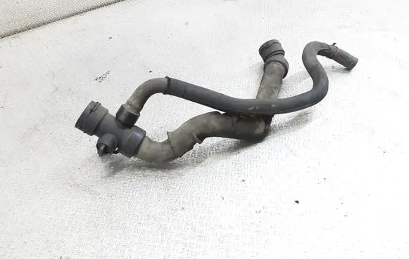 Audi A4 S4 B6 8E 8H Engine coolant pipe/hose 8E0121049