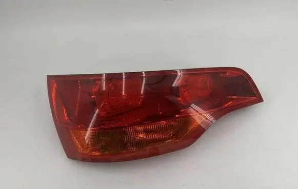 Audi Q7 4L Tailgate rear/tail lights 4L0945093